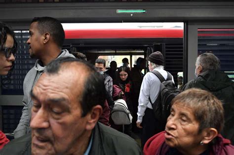 En Fotos Así Son Las Nuevas Puertas Automáticas Anticolados De