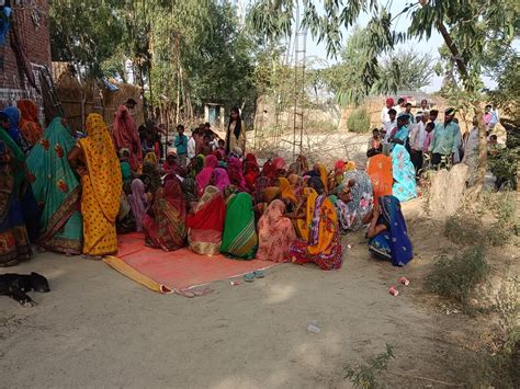 Act Of Bullies In Procession In Hardoi Injured Died During Treatment