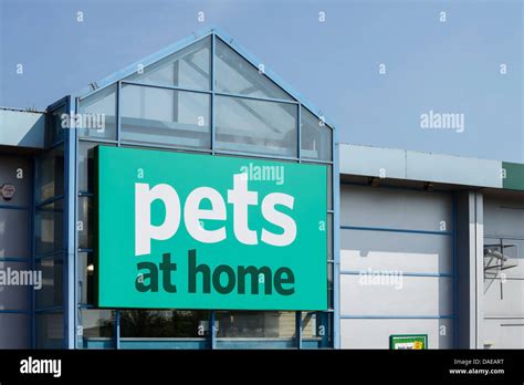 Pets At Home Retail Store Hi Res Stock Photography And Images Alamy