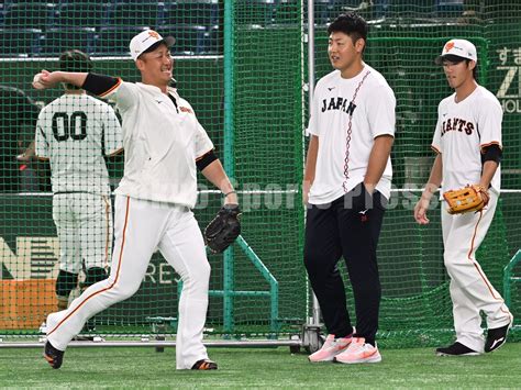 東スポ 写真部 on Twitter プロ野球 2022年11月6日東京ドーム侍ジャパン強化試合2022 巨人 中田翔 岡本