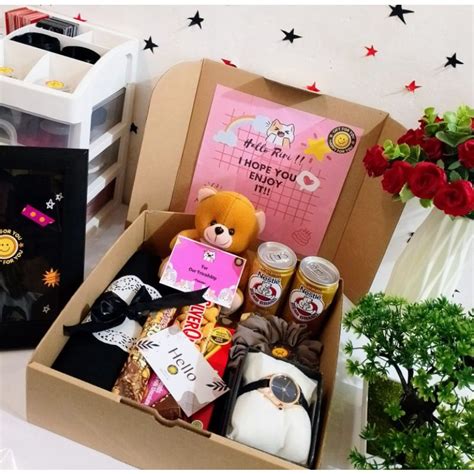 Jual Hampers Hijab Gift Box Hampers Lebaran Kado Pernikahan Gift Wisuda