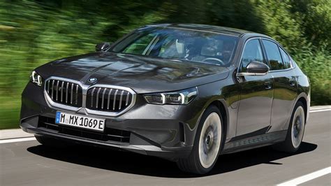 2024 BMW 530e And 550e Plug In Hybrids Detailed Latter Is Coming To U