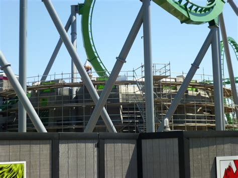 Incredible Hulk Coaster Refurbishment Update – Queue Work Continues ...