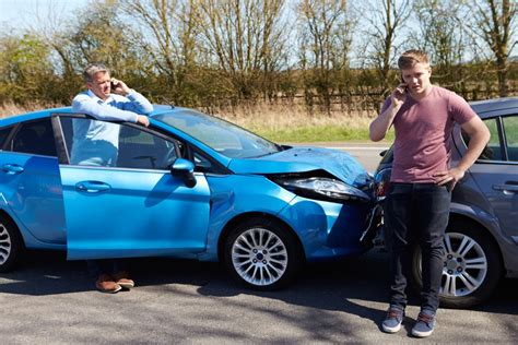 Zgłoszenie szkody autocasco ile jest czasu Ubezpieczamy Auto