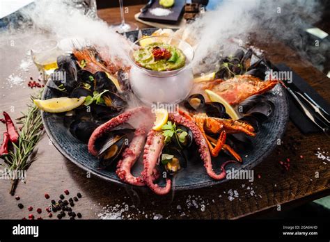 Seafood Platter For 2 4 Persons Lobster Octopus Blue Mussels