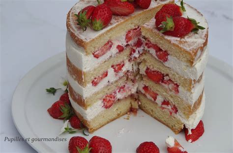 Naked Cake Aux Fraises