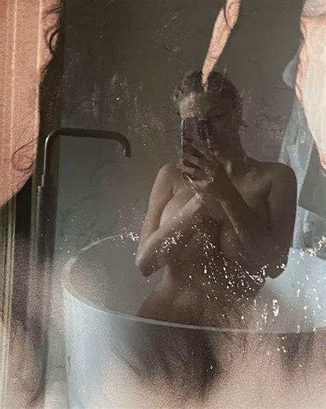 Caroline Vreeland Nude 2