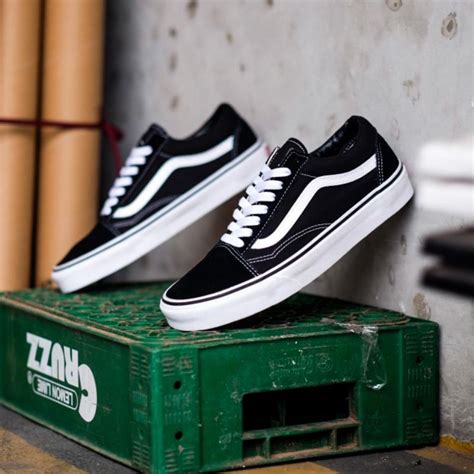 Jual Vans Old Skool Classic Black White Global Market Shopee Indonesia