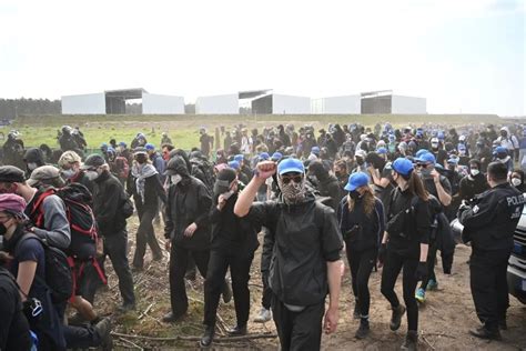 Presentan 76 Cargos Penales Contra Detenidos En Las Protestas Contra La