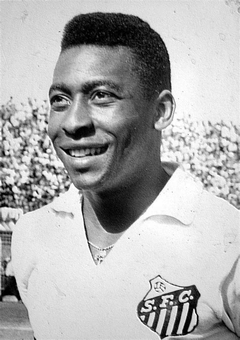 Pele Biografía Tops De Deportistas Mas Brillantes Del Planeta