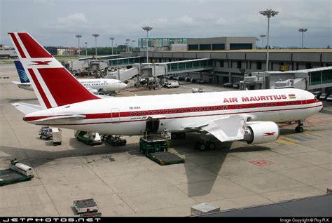 B Nak Boeing B Er Air Mauritius Roy Rx Jetphotos