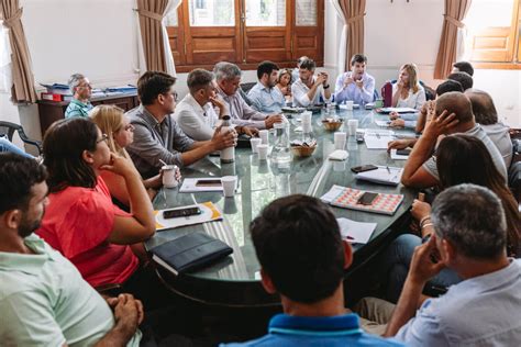 Los Trabajadores Municipales Acordaron En Paritaria Un De Aumento