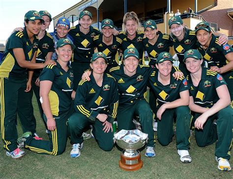 Australian Woman's Cricket Team | Cricket team, Women, Captain hat