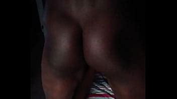 Musculoso de años follándose a su chica XVIDEOS