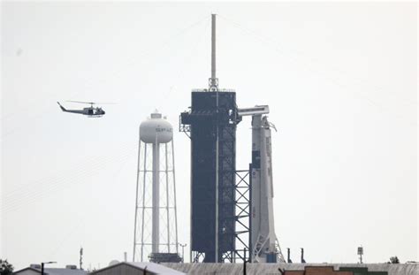 Spacex Le Lancement Du Vol Habité Reporté à Cause Du Mauvais Temps