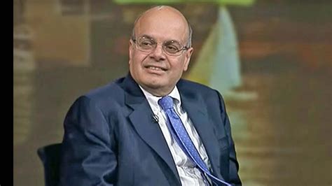 Who is Ajit Jain? The IIT-K alumnus who can replace Warren Buffet as the CEO of Berkshire ...