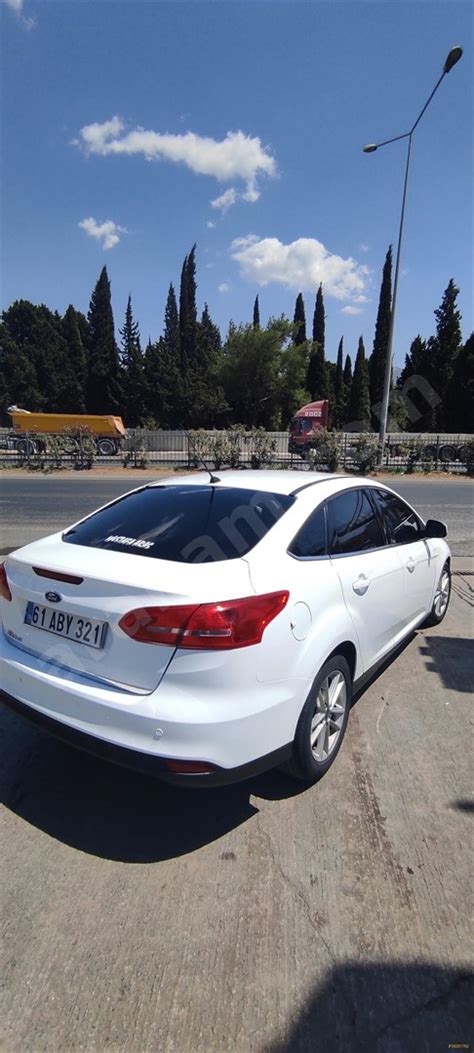 Sahibinden Ford Focus 1 6 TDCi Trend X 2015 Model İzmir 82 850 km