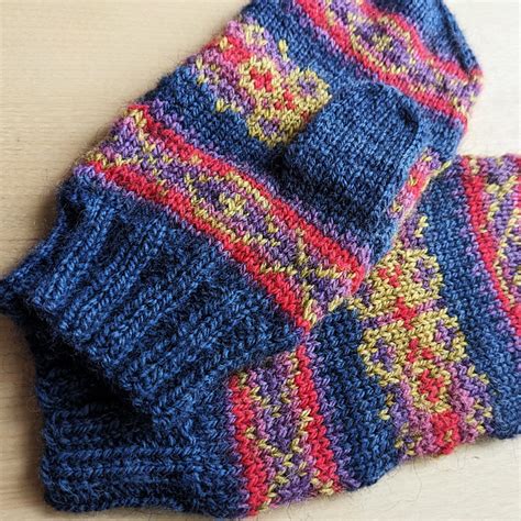 Ravelry Nightfall Mittens Pattern By Espace Tricot