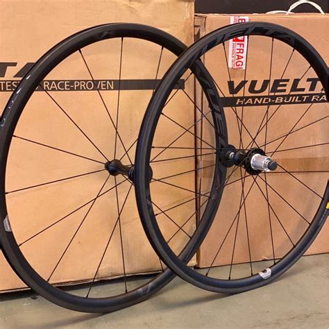 VUELTA CARBON PRO V1 WHEELSET Road Hand Built Wheelset 30mm Clincher