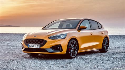 2019 Ford Focus ST Euro Spec Color Orange Fury Front Three Quarter