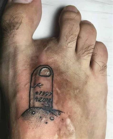 Confira 10 tatuagens engraçadas ou que não deram certo que viralizaram