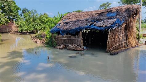 Uttar Pradesh Lakhimpur Kheri S Flood Hit Villages Reel Under Darkness India Today