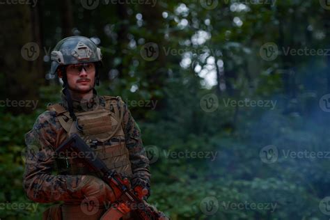 Military soldiers in field 11589608 Stock Photo at Vecteezy