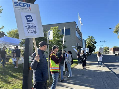 Port Of Montreal Dockworkers Begin Three Day Strike Monday Morning