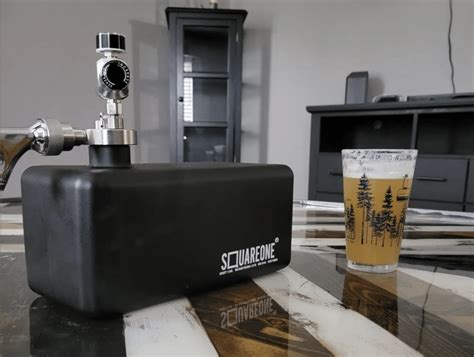 The Square Keg: Perfect Pressure, Perfect Pour – New Age Growler for Beers & Cocktails!