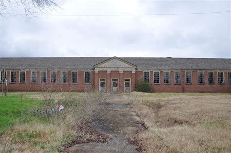 Standing Alone on the Planet: Knox County Schools That Face an ...