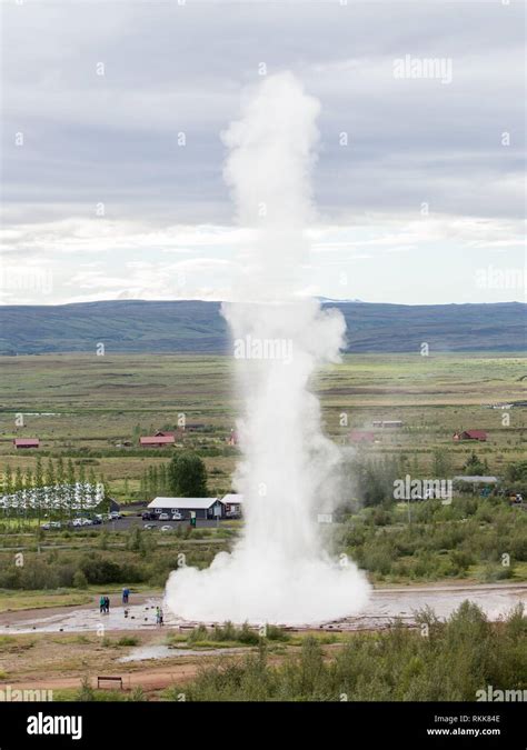 Impressive Eruption Of The Biggest Active Geysir Strokkur With