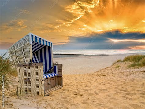 Strandkorb Nordsee Sonnenuntergang Stock Photo Adobe Stock