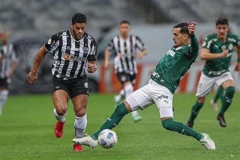 Hulk Da Bronca Em Jogador Do Palmeiras Portal Do Palmeirense