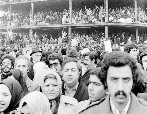 El Triunfo De La Revolución Iraní Con Mirada De Mujer Internacional