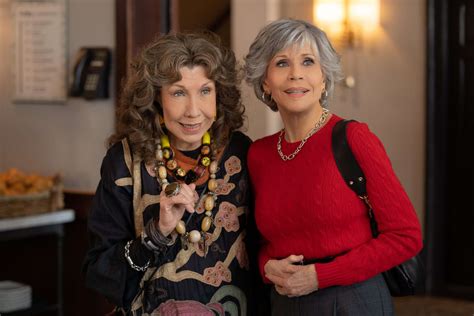 As Real Life Friends Jane Fonda And Lily Tomlin Are Even Closer Than