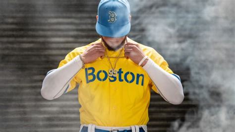 Red Sox unveil Boston Marathon-themed 'City Connect' uniforms for ...