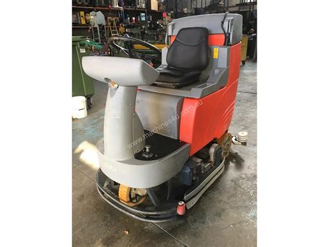 Used Hako Hako Floor Sweeper Hakomatic Ride On Scrubber B115 R Battery