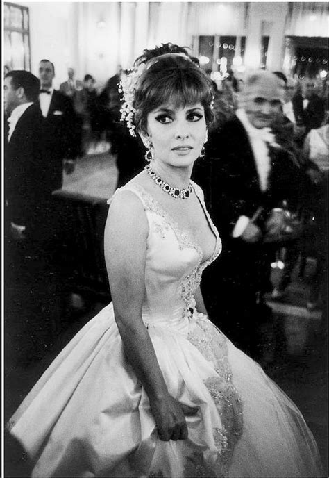 1966 Gina Lollobrigida Photographed By Robert Lebeck At The Monaco