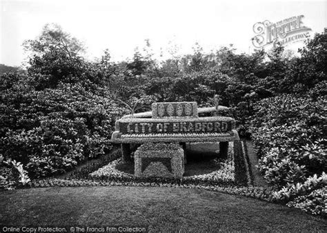 Photo of Bradford, Bowling Park, Grand Piano 1923