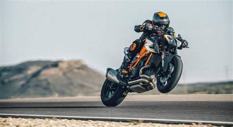 Modele KTM Din Categoria Naked Bike Ghimpele