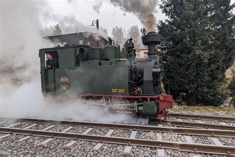 Große Feier mit vielen Gästen auf neuem Preßnitztalbahn