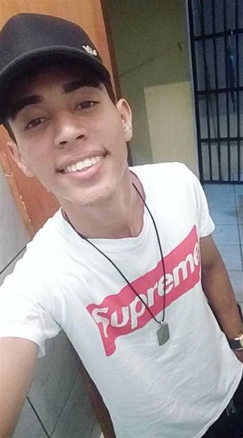 Jovem Morre Afogado Ao Tentar Salvar Amigo No Mar Da Praia De Iracema