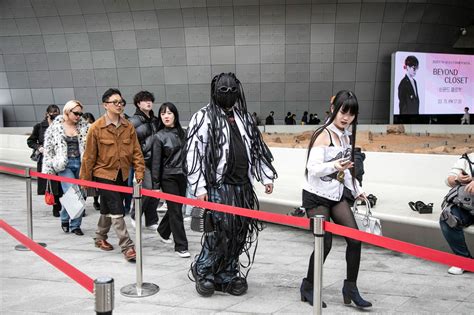 Best street style from Seoul Fashion Week | CNN