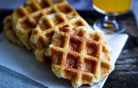 Easy waffles recipe from scratch — Eatwell101