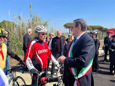 Fiumicino Inaugurato Il Nuovo Tratto Di Pista Ciclabile Arriva Fino