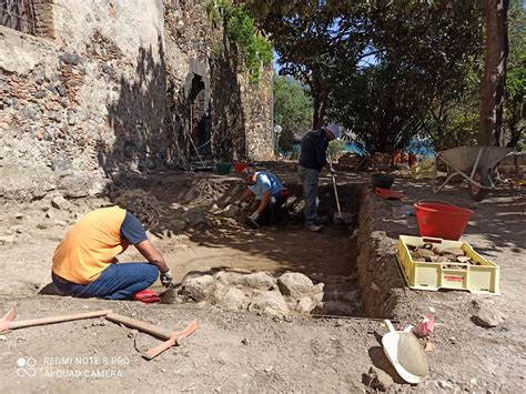 GIARDINI NAXOS Mostre Scavi Archeologici Itinerari Sommersi E Yoga