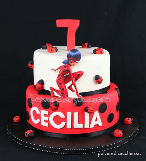 Torta Decorata In Pasta Di Zucchero Dei Miraculous Con Ladybug Su