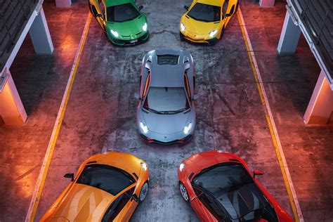 Lamborghini Proves There Are No Challenging Times for the Rich, Posts