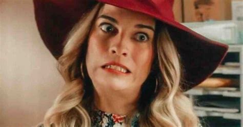 25 Schitts Creek Memes To Keep Us Laughing