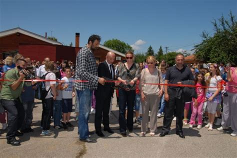 Vlade Divac Otvorio De Ije Igrali Te U Vlasotincu